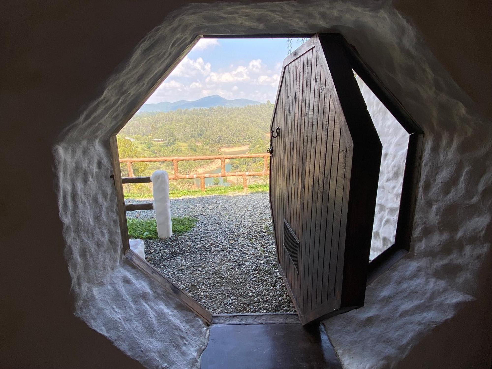Hobbit Hotel Ecolodge- Guatape Exterior photo