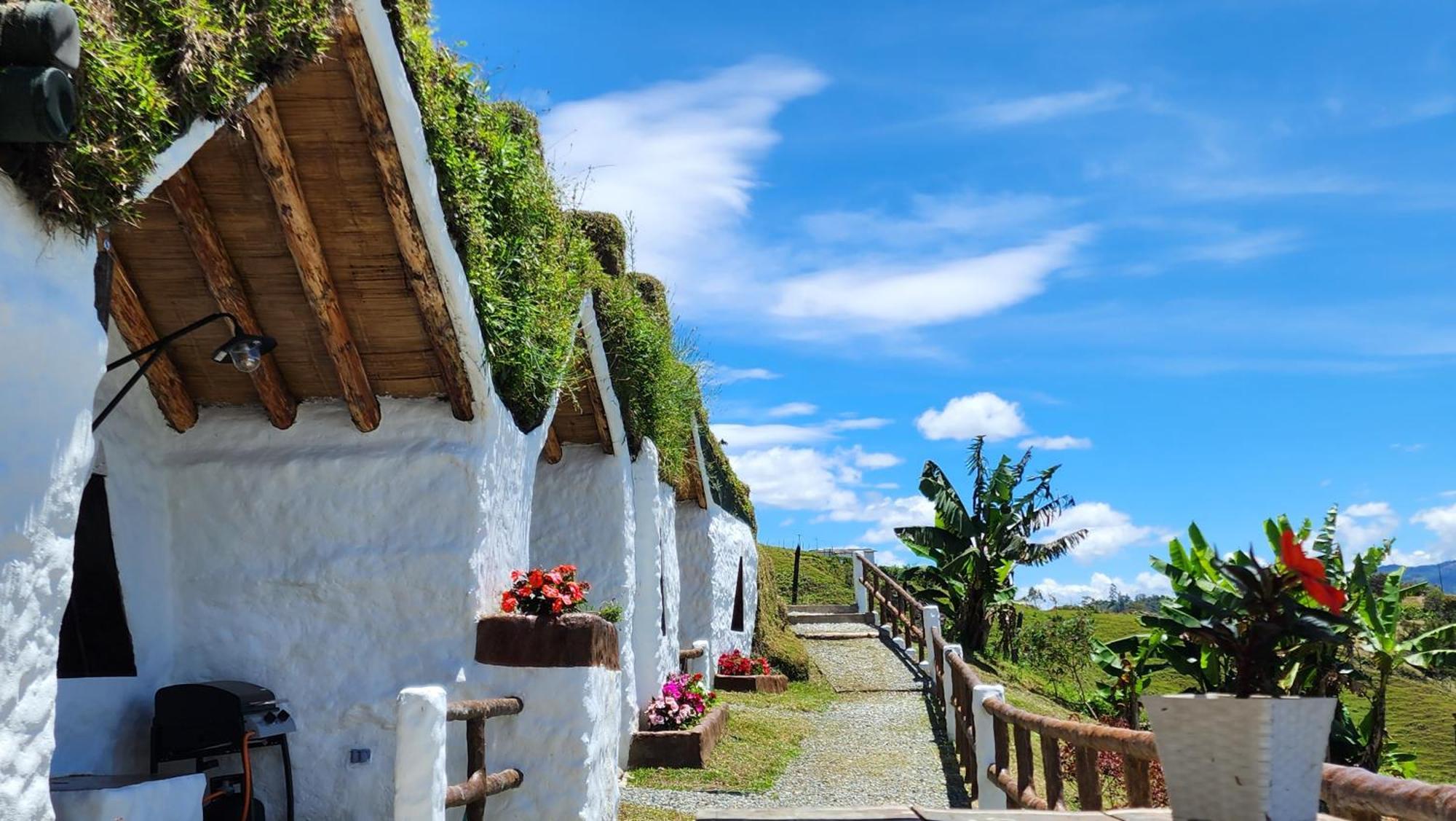 Hobbit Hotel Ecolodge- Guatape Exterior photo