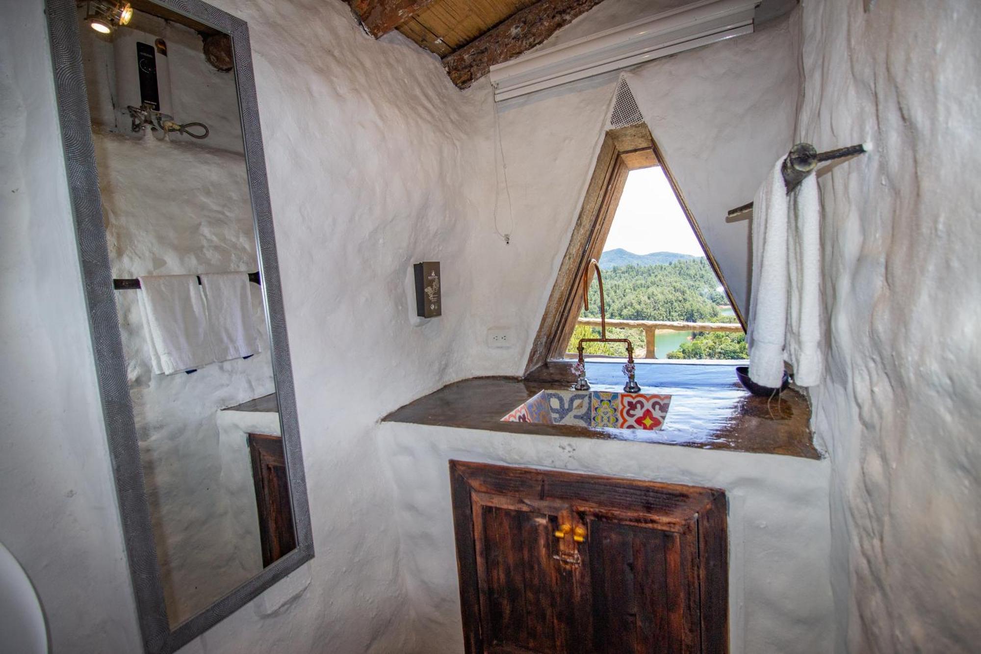Hobbit Hotel Ecolodge- Guatape Exterior photo